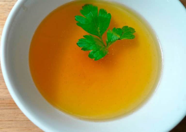 приготовление куриного бульона фото