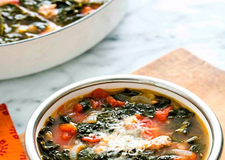 Рецепт приготовления куриного супа с овощами, фасолью и лимоном по-мароккански фото