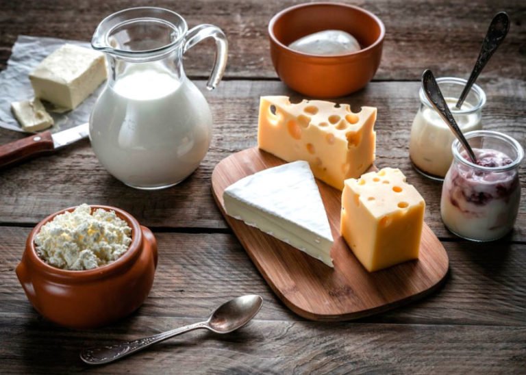 Несколько причин, по которым следует вернуть на ваш стол цельные молочные продукты фото