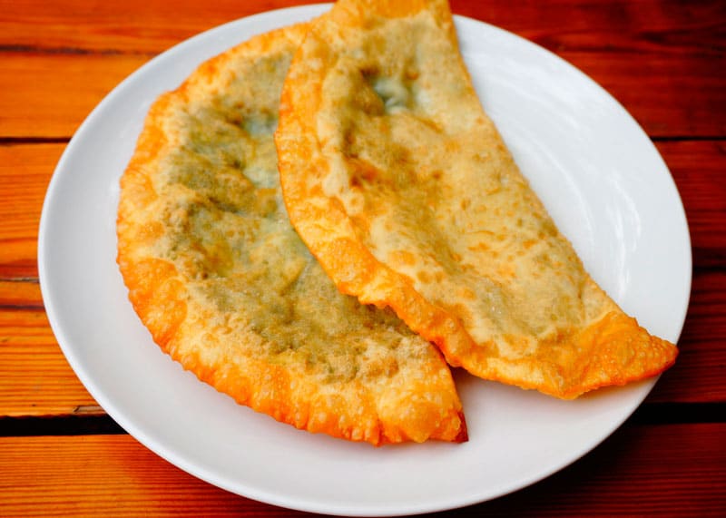 Чебуреки с зеленью и яйцом фото