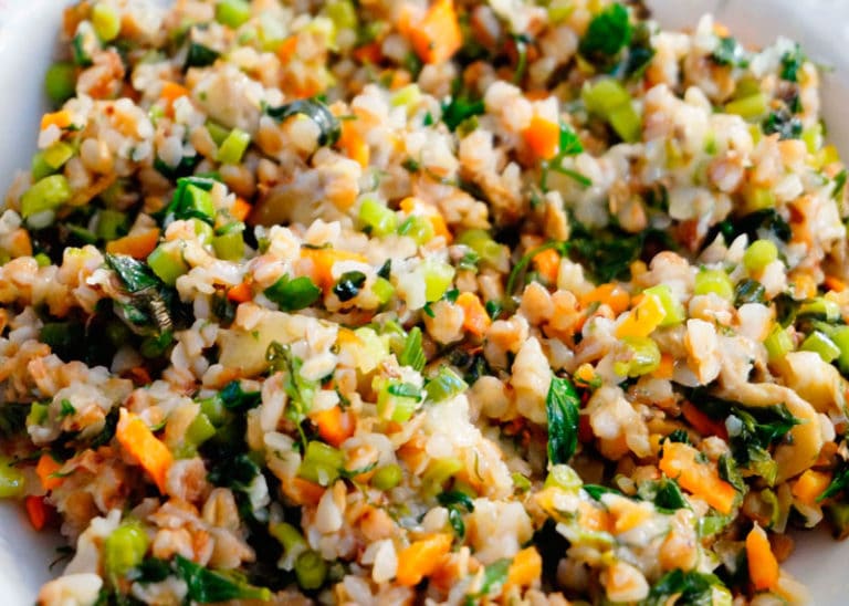 Гречневая каша с овощами фото